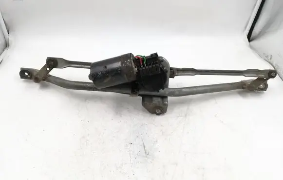Audi A6 S6 C5 4B Front wiper linkage and motor 8D1955325