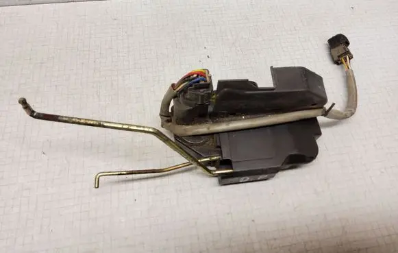 Hyundai Getz Front door lock