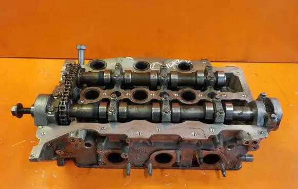 Land Rover Range Rover Evoque L538 Engine head 9X2Q6C064DA 14XZ4