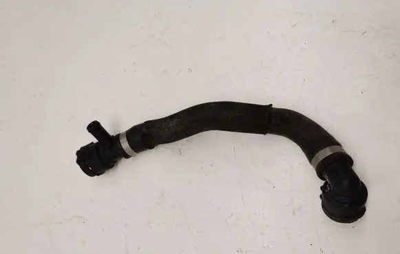 Mercedes-Benz E W213 Engine coolant pipe/hose A2136633