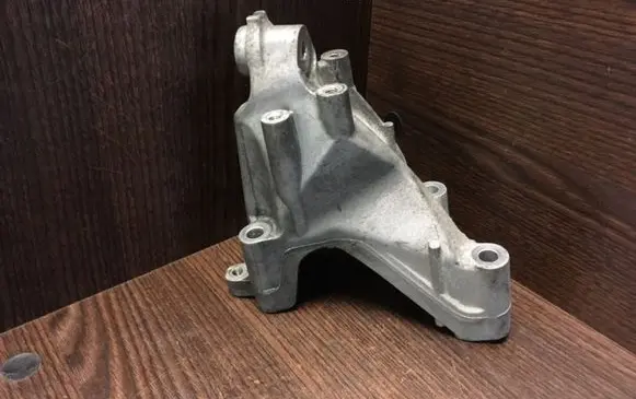 Volkswagen Crafter Engine mount bracket 03L199307A