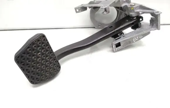 BMW X1 E84 Brake pedal 6778979 35006778979