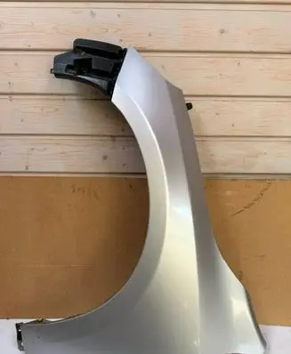 Volvo V60 Fender 31352071