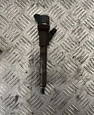 Toyota Corolla E120 E130 Fuel injector 0445110227 2367033040
