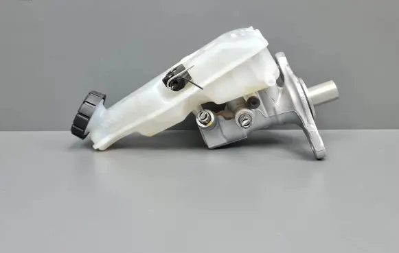 Dacia Sandero II Master brake cylinder 460911794R 1132272S01