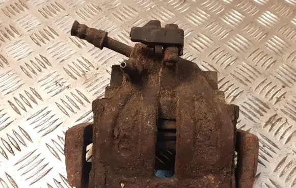 Volkswagen II LT Front brake caliper