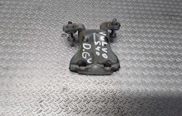 Volvo S40, V40 Rear door lower hinge