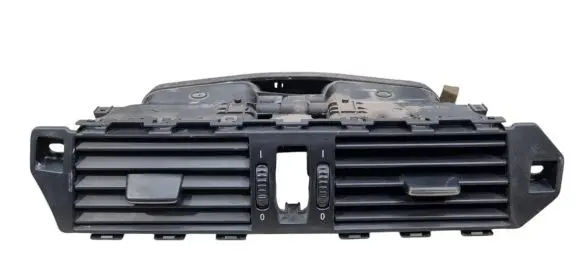 BMW 5 E60 E61 Dash center air vent grill 6910734 7009275