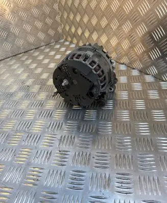 Volkswagen Tiguan Generator/alternator 03L903024F