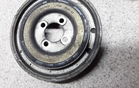 Opel Astra H Crankshaft pulley 46819147 6M2423 285335HZ