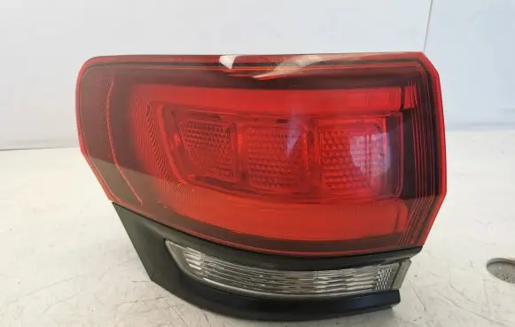 Jeep Grand Cherokee Rear/tail lights P68142941AF