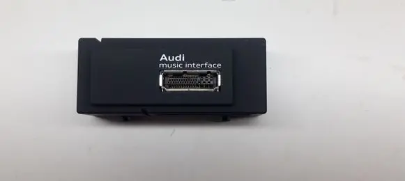 Audi A3 S3 8V USB control unit 8V0035736