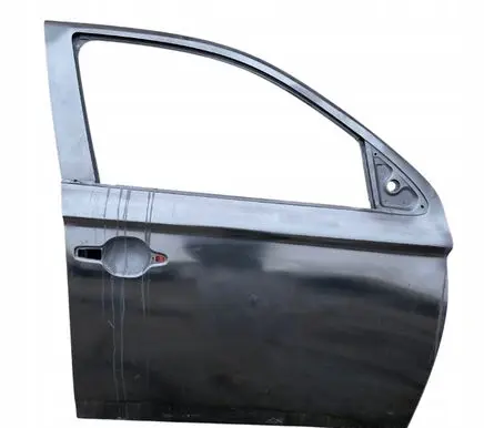 Mitsubishi Outlander Front door