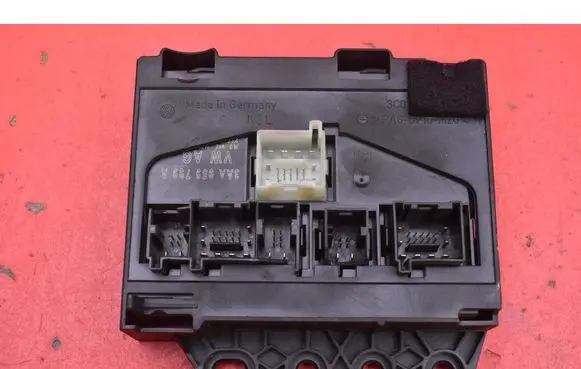 Volkswagen PASSAT CC Comfort/convenience module 3AA959799A