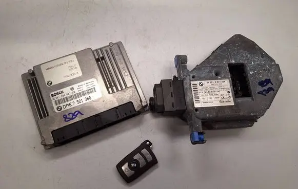 BMW 7 E65 E66 Engine ECU kit and lock set 7521368 12147521368 0261209002