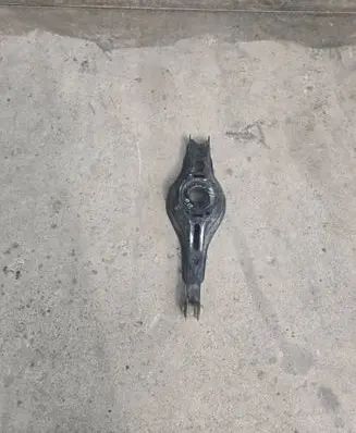 Toyota Prius (XW50) Rear upper control arm/wishbone