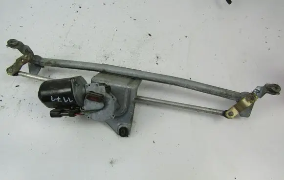 Opel Astra G Front wiper linkage 
