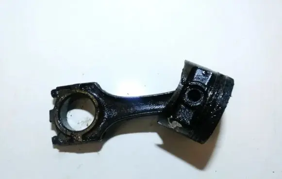 Piston with connecting rod