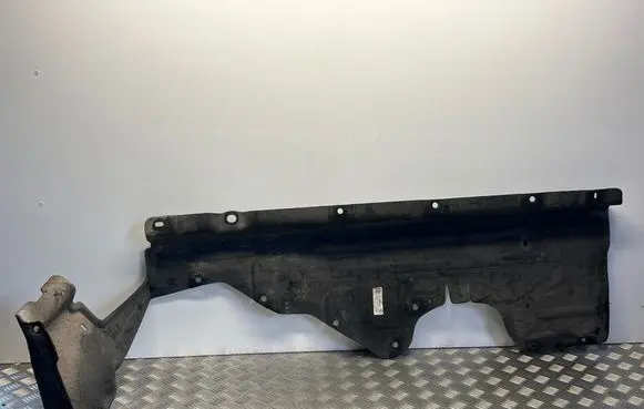Jeep Grand Cherokee WL Side bottom protection P68459818AE 58252C SN202301