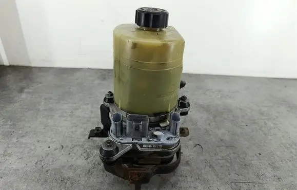 Ford Focus C-MAX Power steering pump 1040085011094F