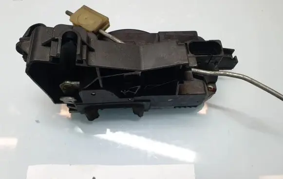 Opel Signum Front door lock