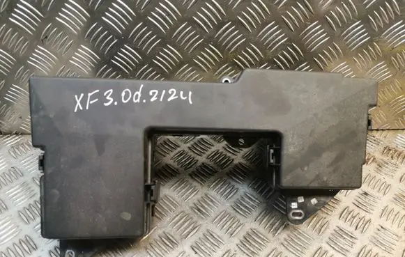 Jaguar XF X250 Fuse box set 8X2T14A003