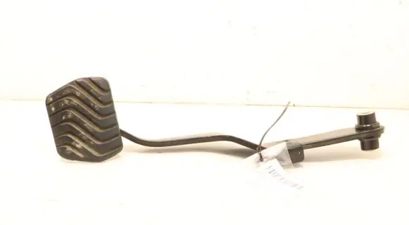 Nissan X-Trail T32 Clutch pedal 
