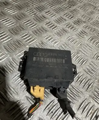 Audi A4 S4 B7 8E 8H Parking PDC control unit/module 8E0919283D