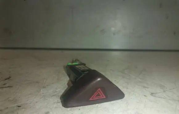 Volvo V70 Hazard light switch 9441045