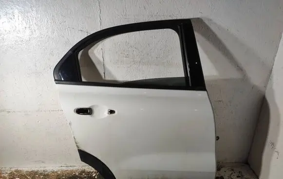 Fiat 500X Rear door