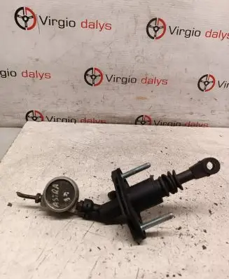 Opel Astra G Clutch master cylinder 90523770