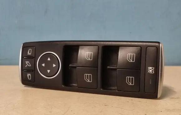 Mercedes-Benz E W212 Electric window control switch A2049055402
