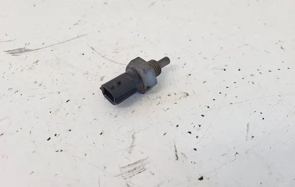 Opel Vivaro Fuel pressure sensor 