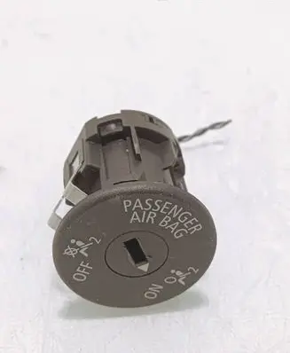 Passenger airbag on/off switch