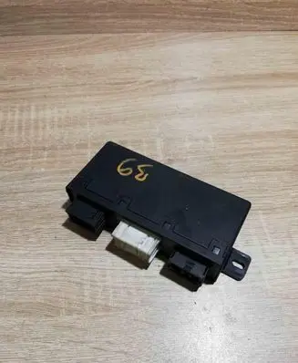 BMW 5 E39 Door control unit/module 8377601