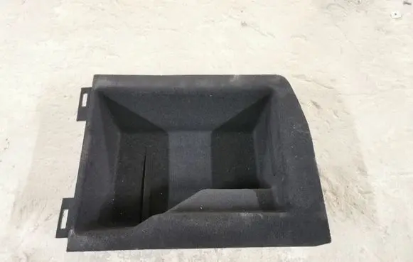 Trunk/boot side trim panel