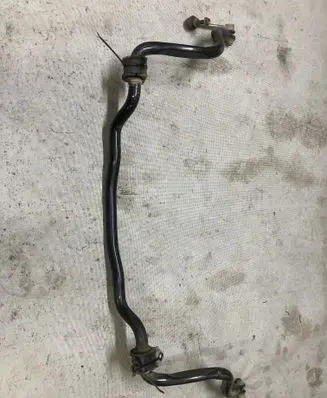 Toyota Hilux VIII Front anti-roll bar/sway bar