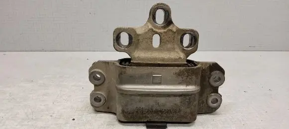 Volkswagen Caddy Engine mount bracket 1K0199555