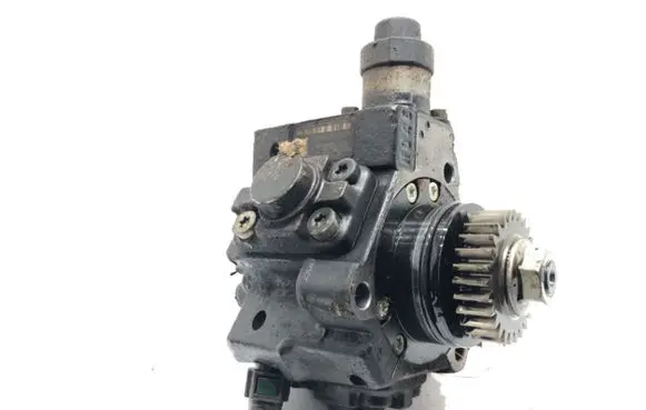 Renault Laguna III Fuel injection high pressure pump 8200690744