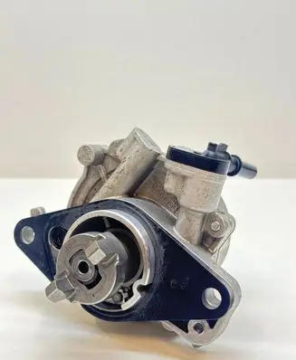 Alfa Romeo Giulia Vacuum pump 328678 00670050980