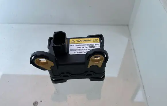 Volvo V50 ESP acceleration yaw rate sensor 10170103533