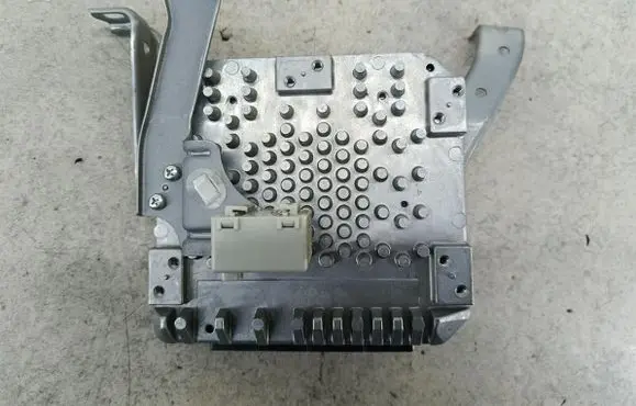 Toyota Prius (NHW20) ABS control unit/module 8954047100