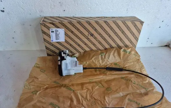 Fiat 500 Abarth Front door lock 52191863