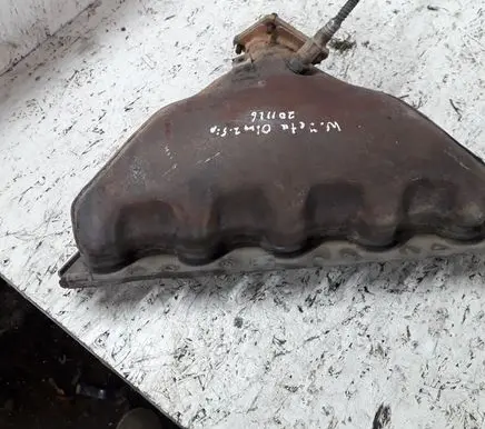 Volkswagen Jetta V Exhaust manifold