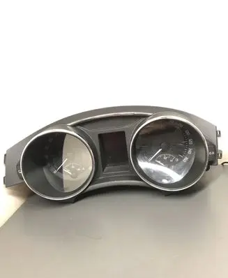 Skoda Superb B6 (3T) Speedometer (instrument cluster)