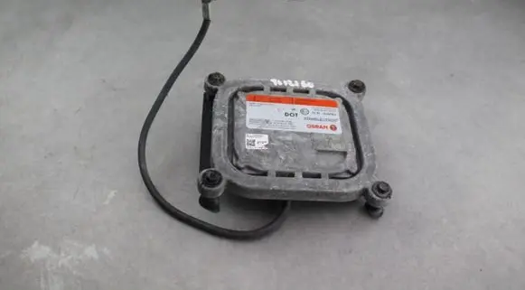 Ford Escape Xenon control unit/module 10R034663