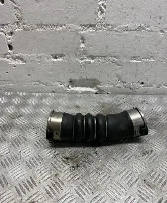 BMW 5 GT F07 Intercooler hose/pipe 7800144
