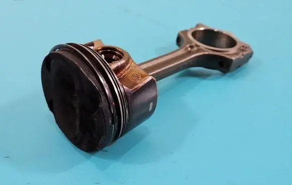 Piston