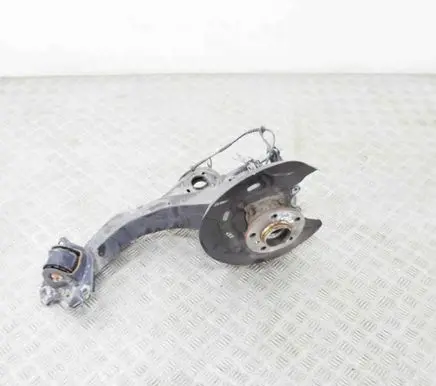 BMW 2 F45 Rear wheel hub 6851579
