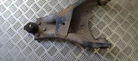 Dacia Duster Front lower control arm/wishbone 1195376 545000138r